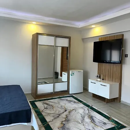 Hotel Luu *